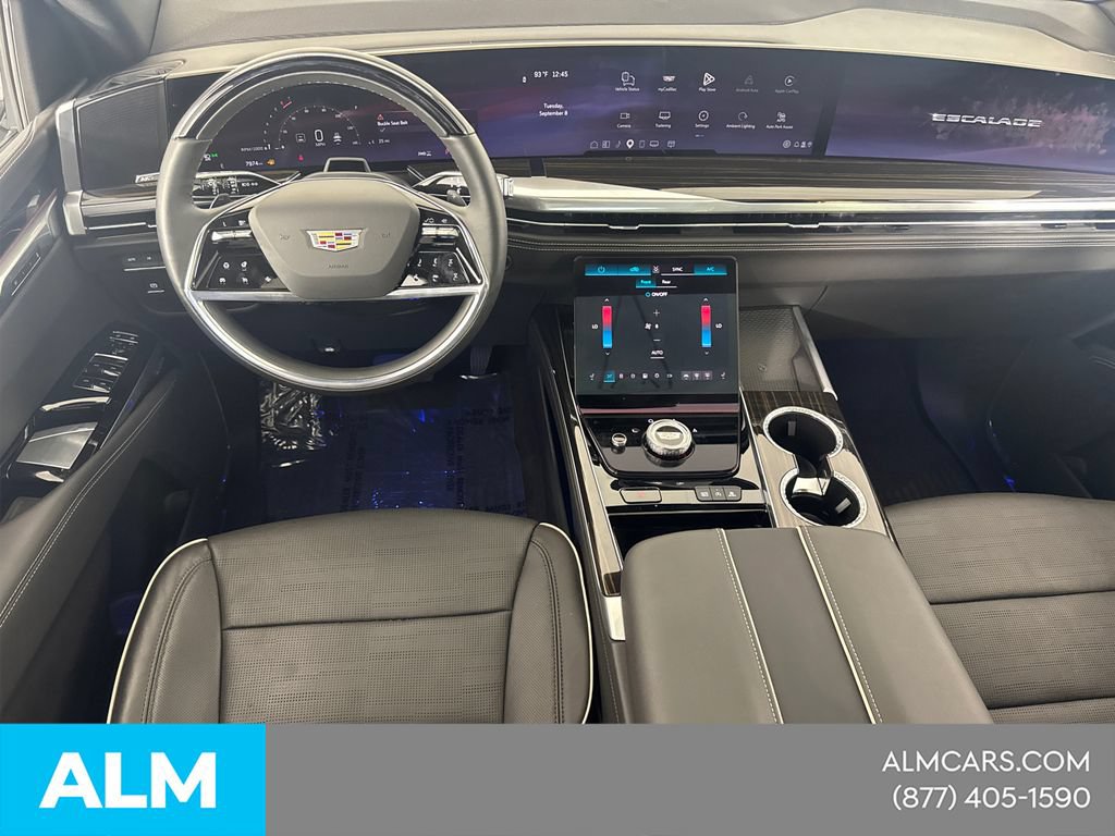 Used 2025 Cadillac Escalade Premium Luxury AWD/4WD image 27