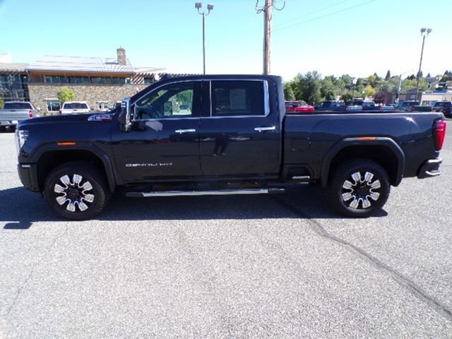 Used 2024 GMC Sierra 3500 Denali w/ Denali Reserve Package image 2