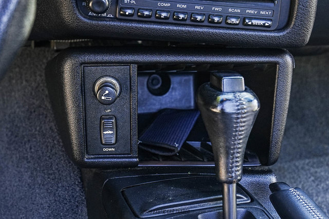 Used 1995 Chevrolet Camaro Z28 RWD image 58