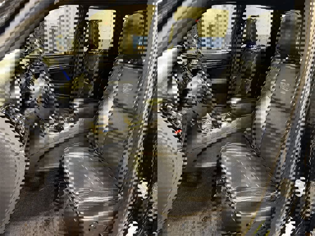 Used 2019 Jeep Grand Cherokee Overland image 15