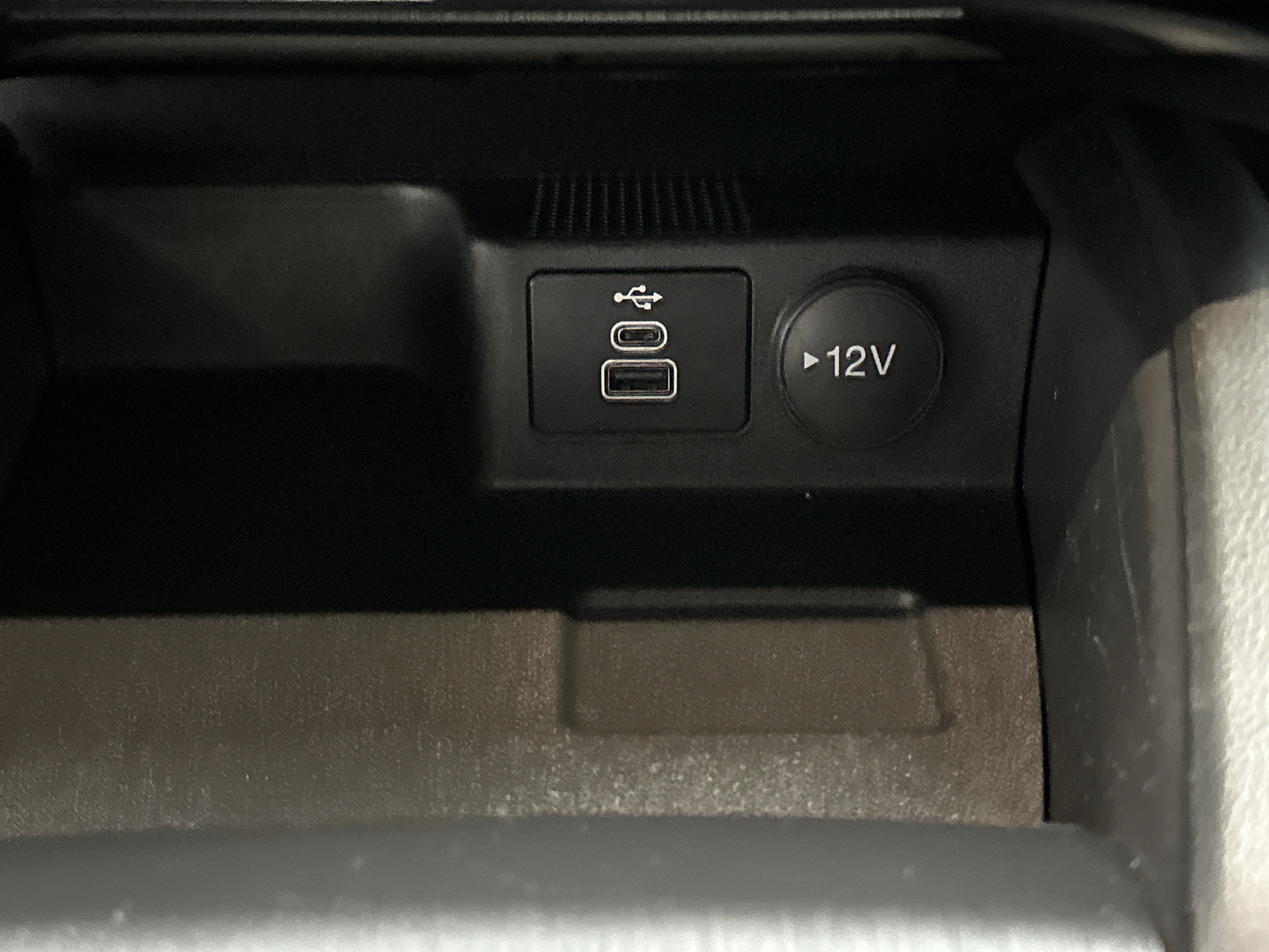 Used 2024 Ford Escape ST-Line w/ Tech Pack #1 AWD/4WD image 40