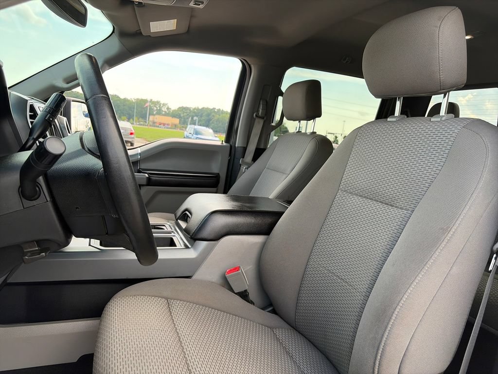 Used 2018 Ford F150 XLT w/ Equipment Group 302A Luxury AWD/4WD image 16