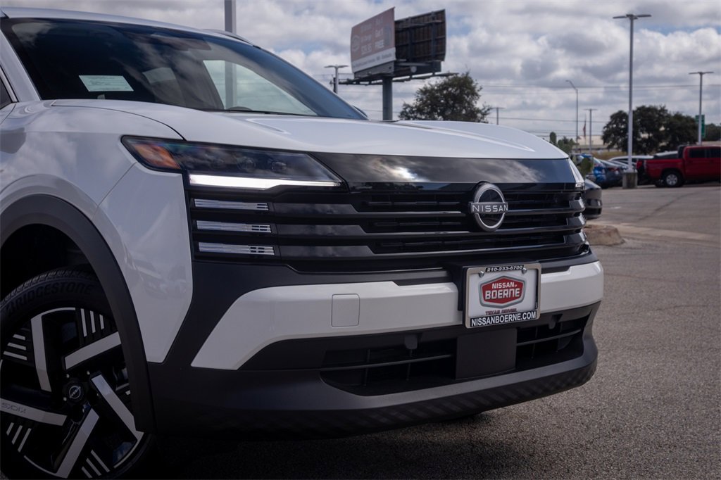 New 2026 Nissan Kicks SV image 3