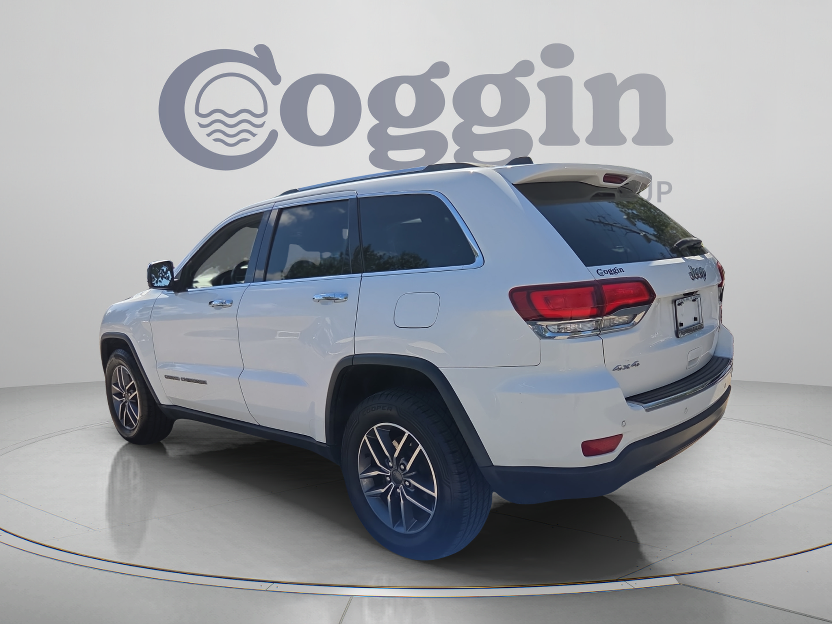 Used 2020 Jeep Grand Cherokee Limited AWD/4WD image 3