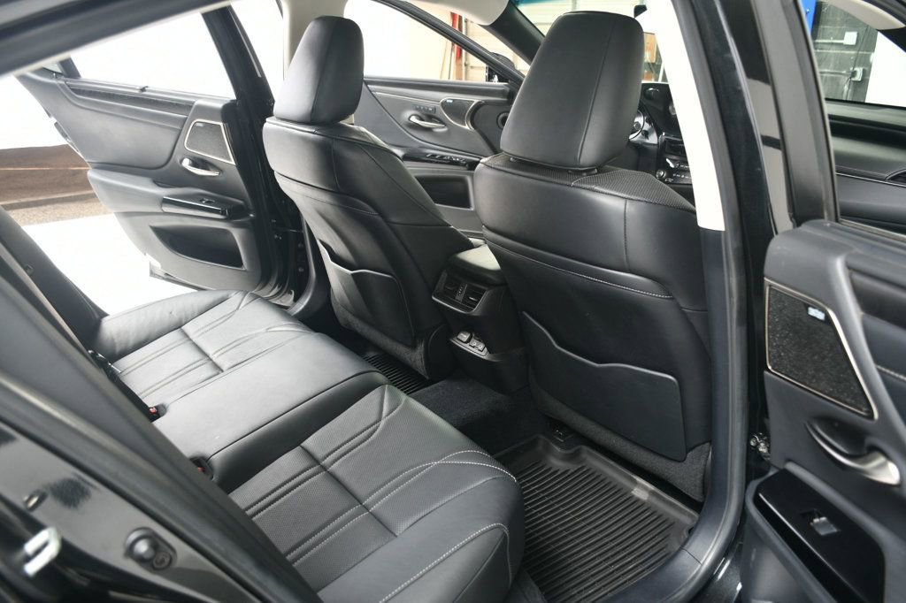 Used 2022 Lexus ES 350 Ultra Luxury image 41