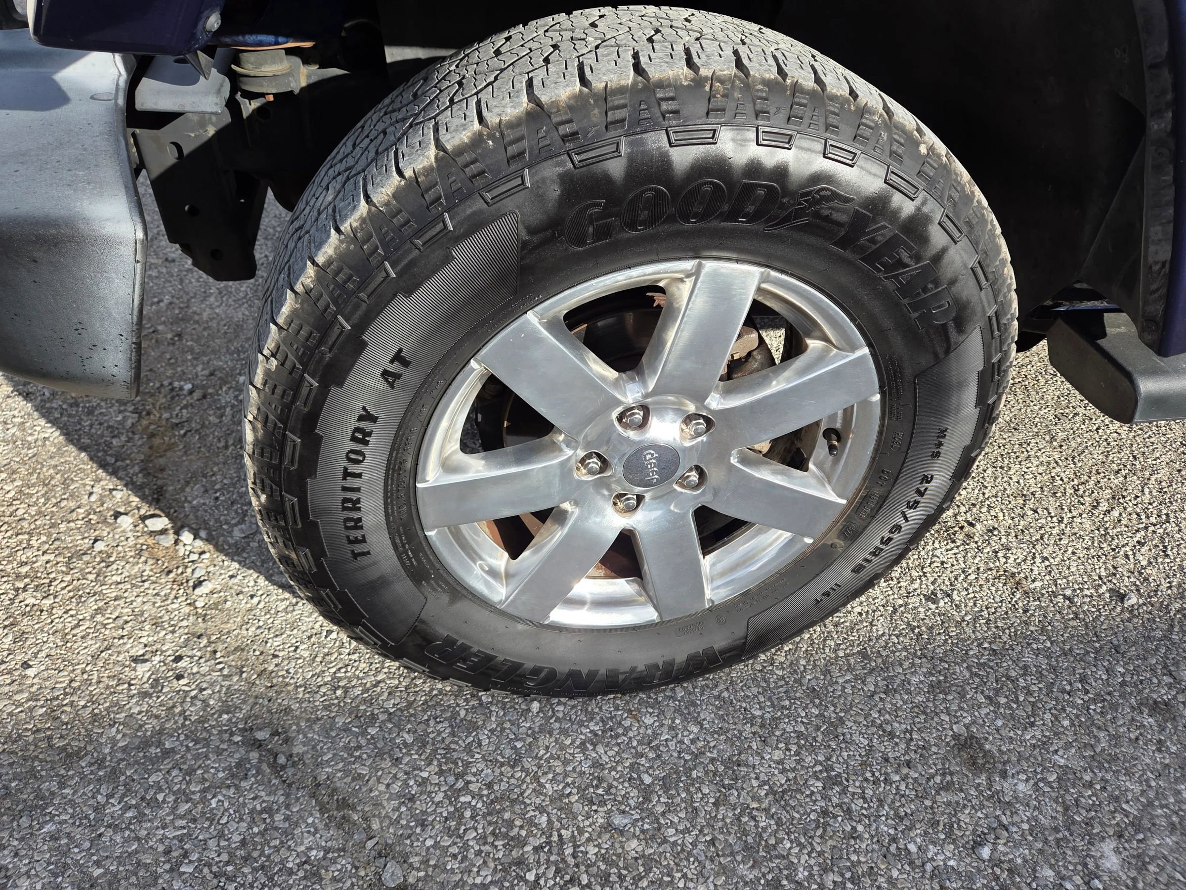 Used 2013 Jeep Wrangler Unlimited Sahara w/ Connectivity Group image 8