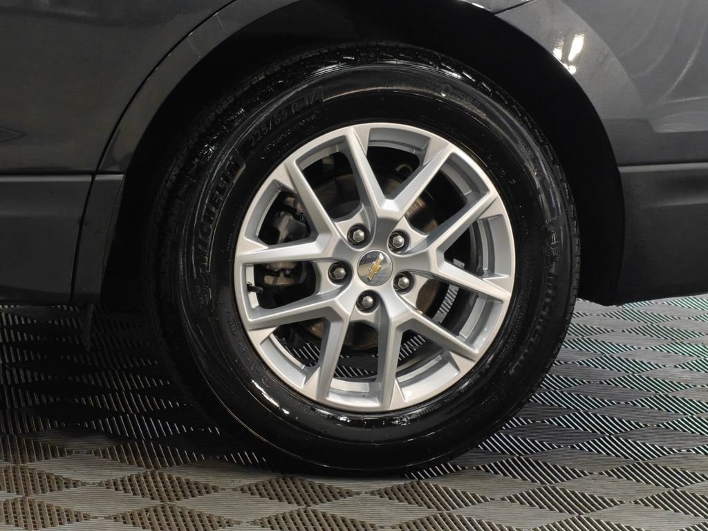 Used 2023 Chevrolet Equinox LT FWD image 46