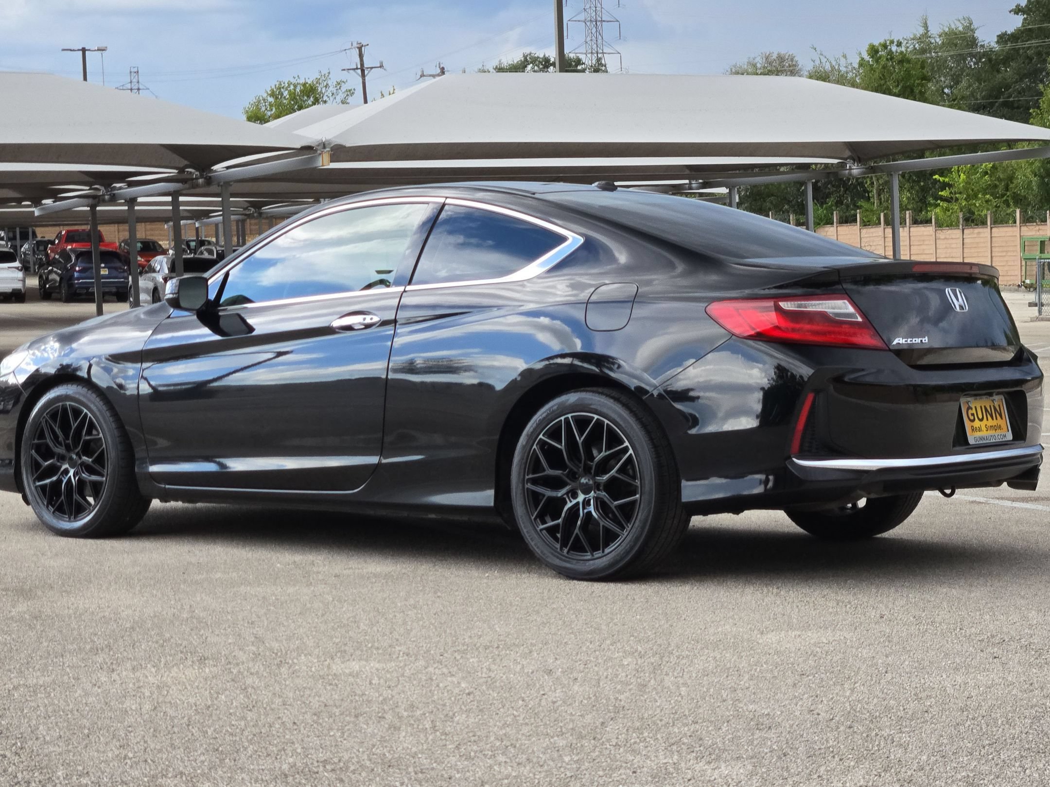 Used 2017 Honda Accord EX image 5