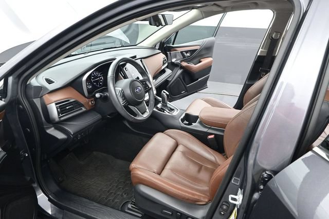 Used 2023 Subaru Outback Touring AWD/4WD image 4