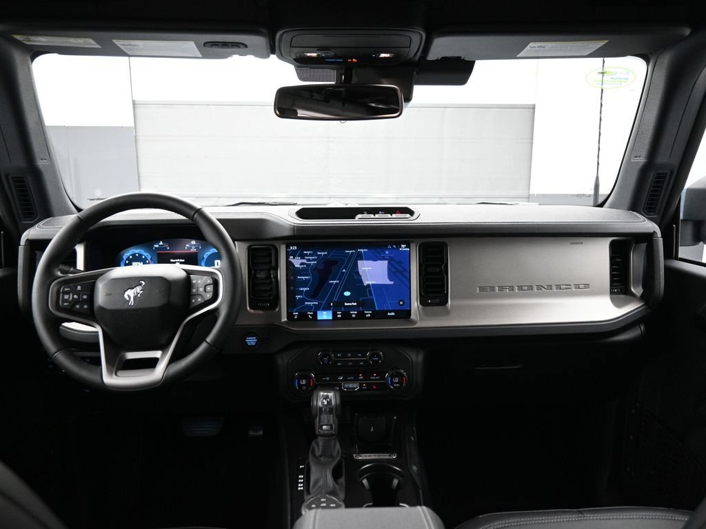 New 2025 Ford Bronco Outer Banks AWD/4WD image 25