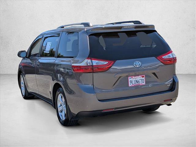 Used 2016 Toyota Sienna LE FWD image 8