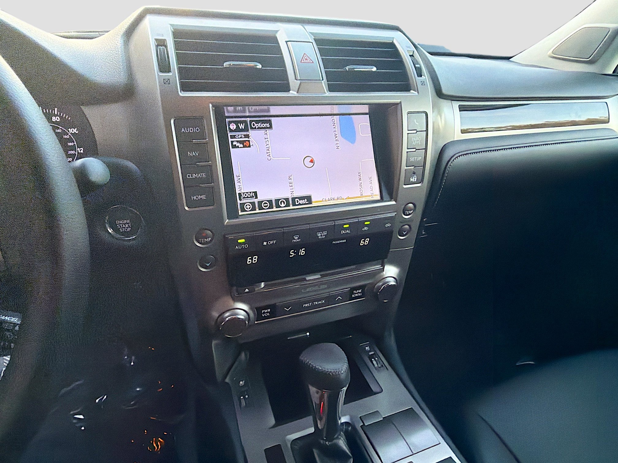 Used 2017 Lexus GX 460 image 26