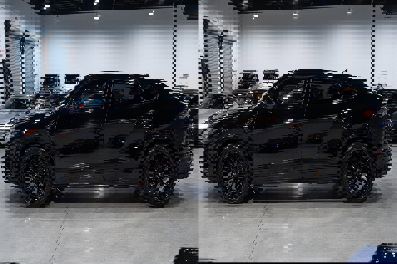 Used 2022 Lamborghini Urus image 3