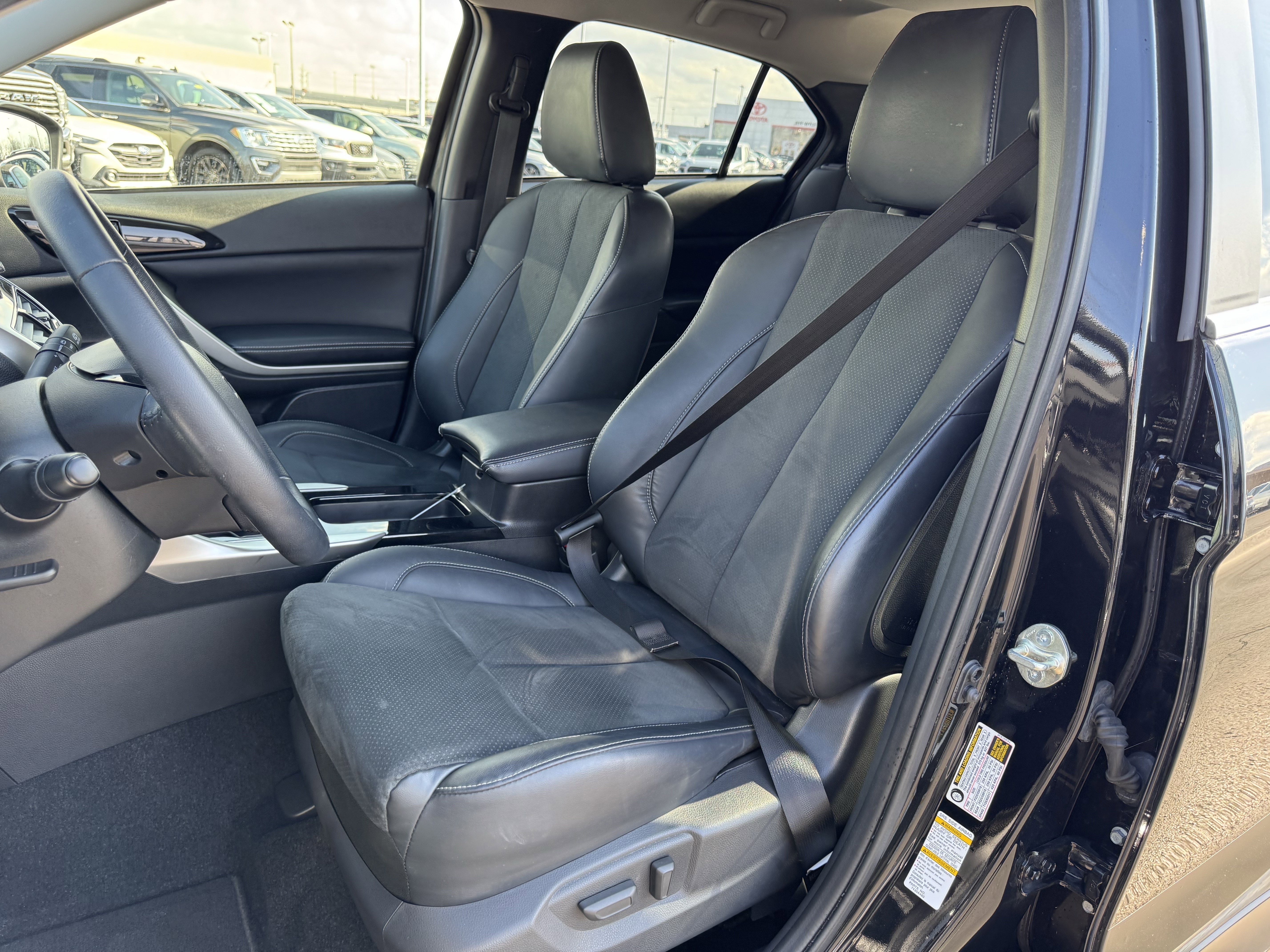 Used 2022 Mitsubishi Eclipse Cross SE image 25