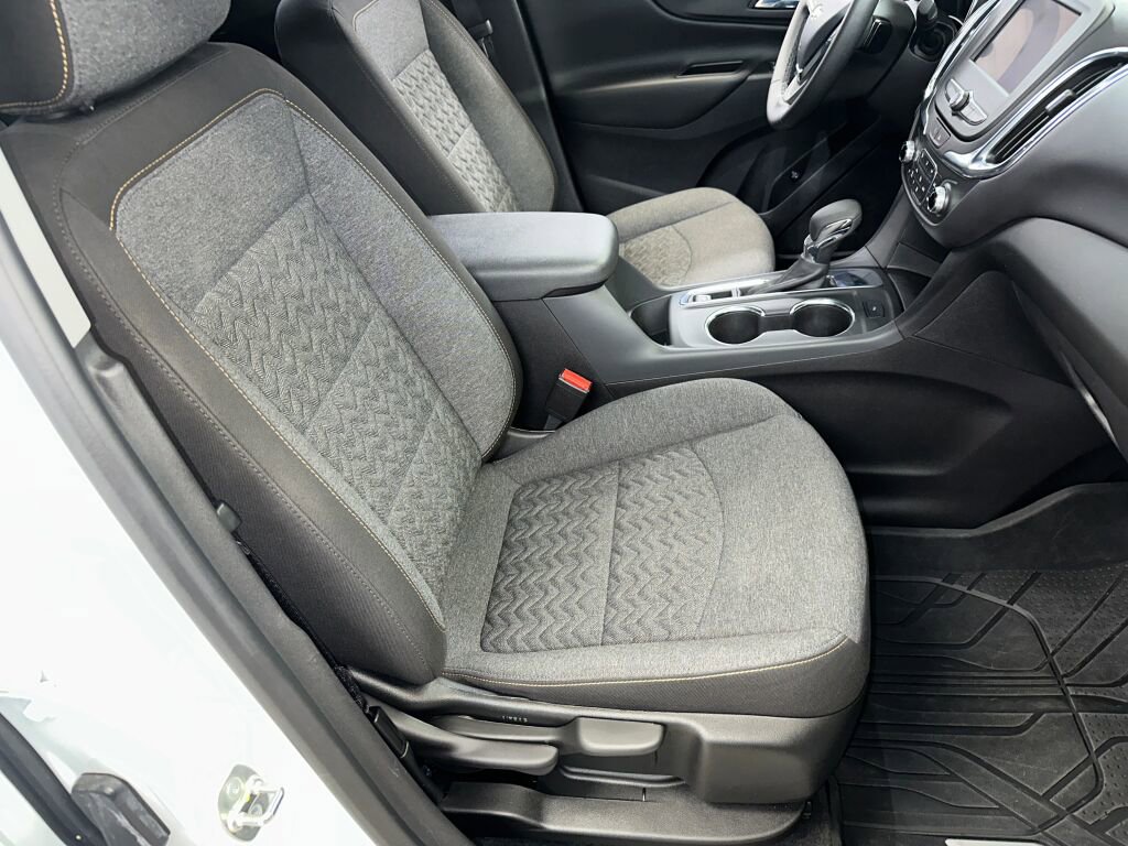 Certified 2024 Chevrolet Equinox LT w/ LPO, Floor Liner Package image 32