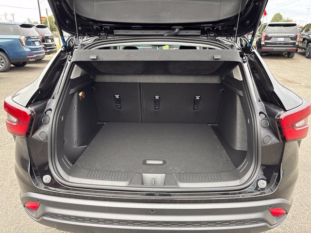 New 2026 Chevrolet Trax LT w/ Driver Confidence Package FWD image 37