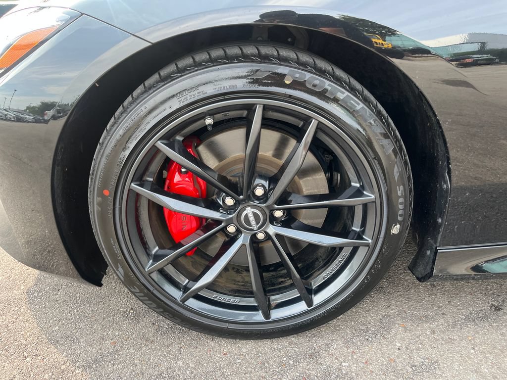 Certified 2024 Nissan Z Performance w/ Floor Mat Package RWD image 28