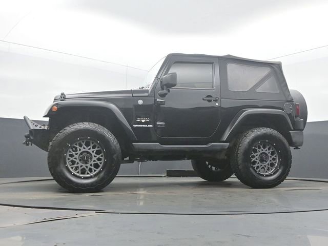 Used 2017 Jeep Wrangler Sahara w/ Connectivity Group image 42