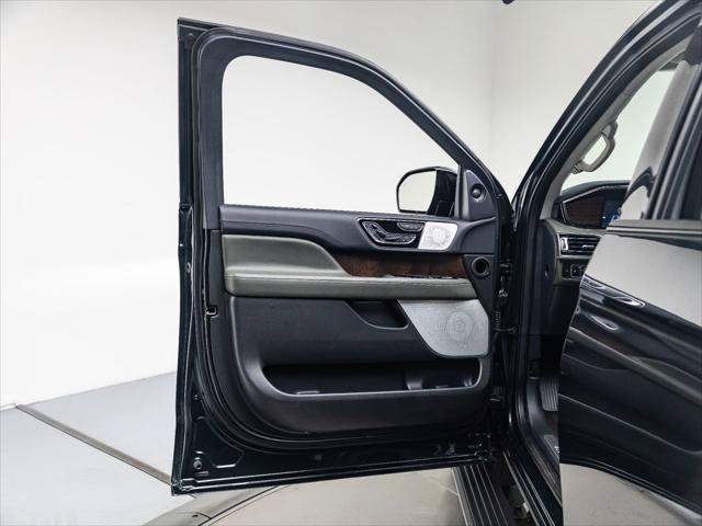 New 2023 Lincoln Navigator L Black Label AWD/4WD image 24