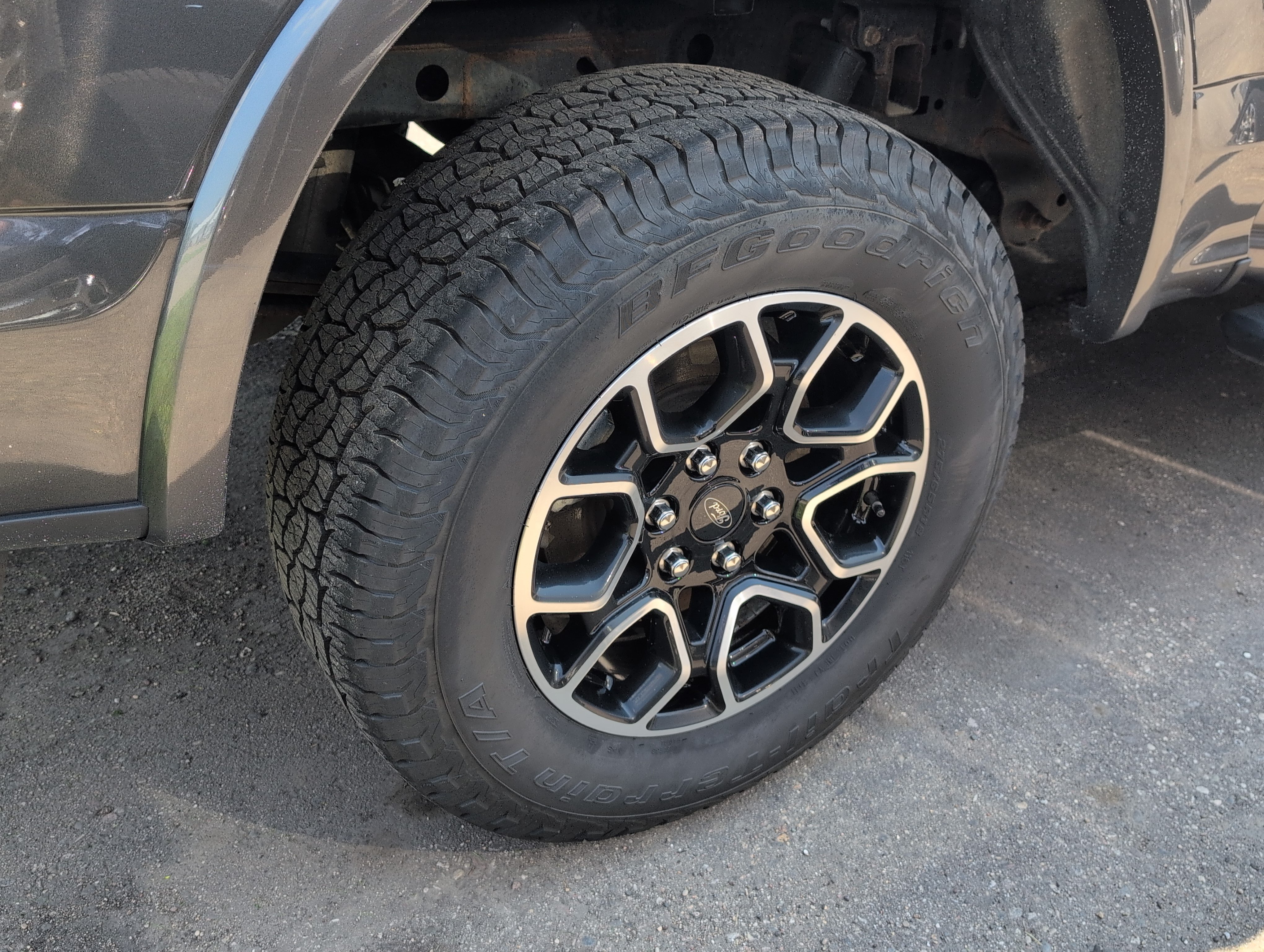 Used 2020 Ford F150 XLT w/ Equipment Group 302A Luxury AWD/4WD image 6