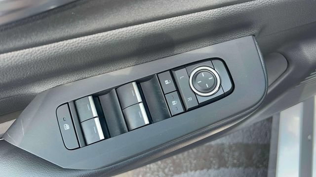 Certified 2023 Toyota Prius Prime FWD image 26