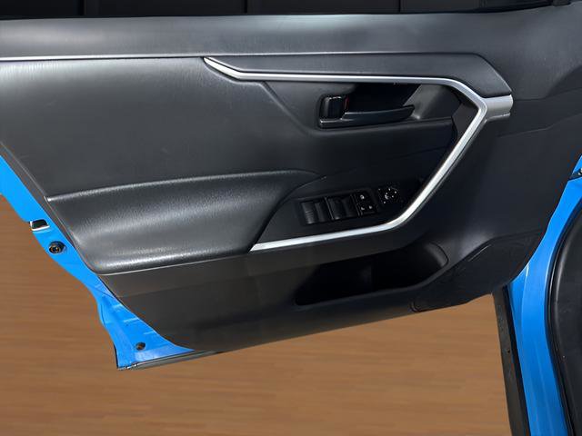 Used 2019 Toyota RAV4 LE w/ All Weather Liner Package AWD/4WD image 11