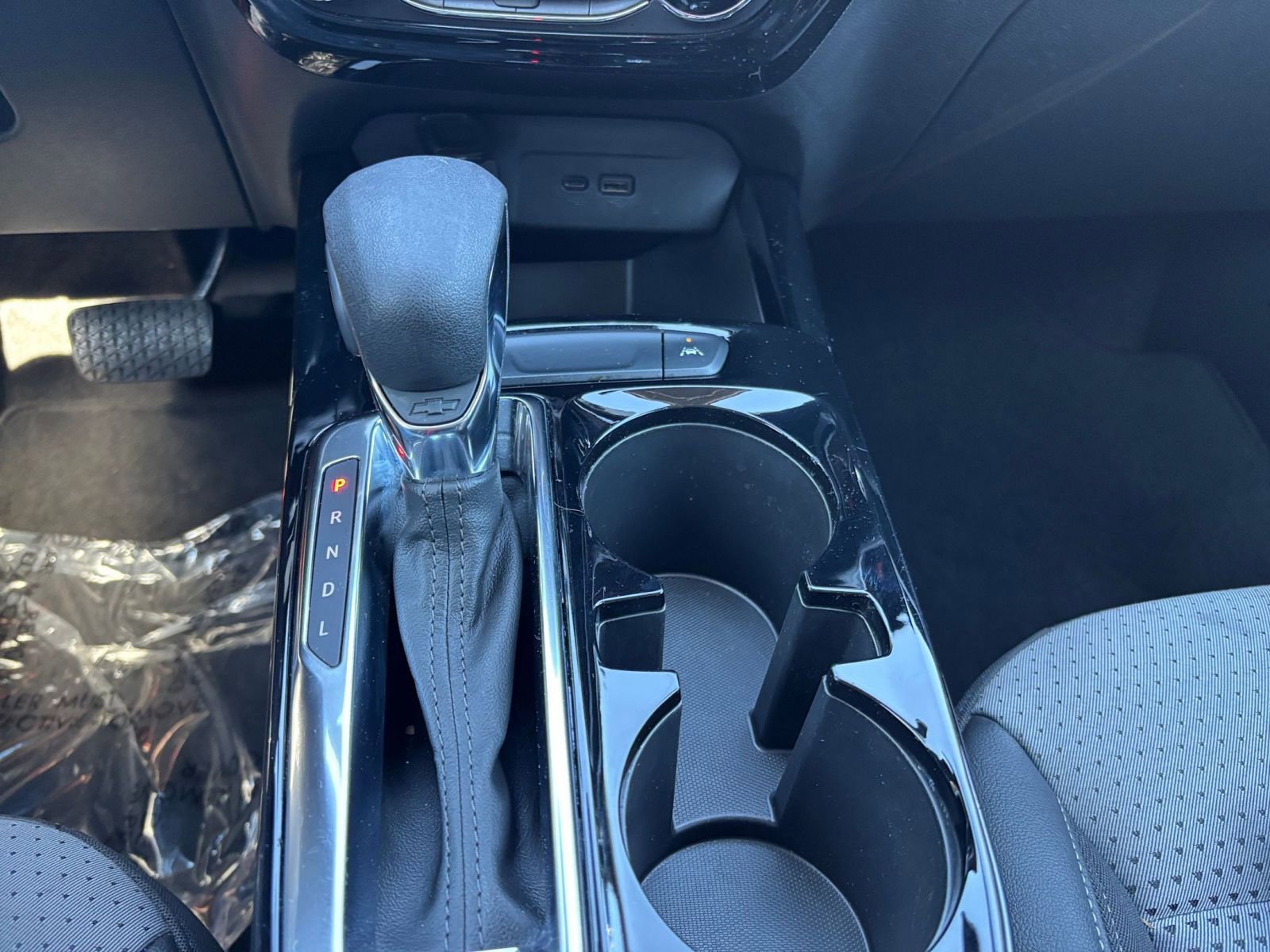 Used 2025 Chevrolet Trax LT image 39