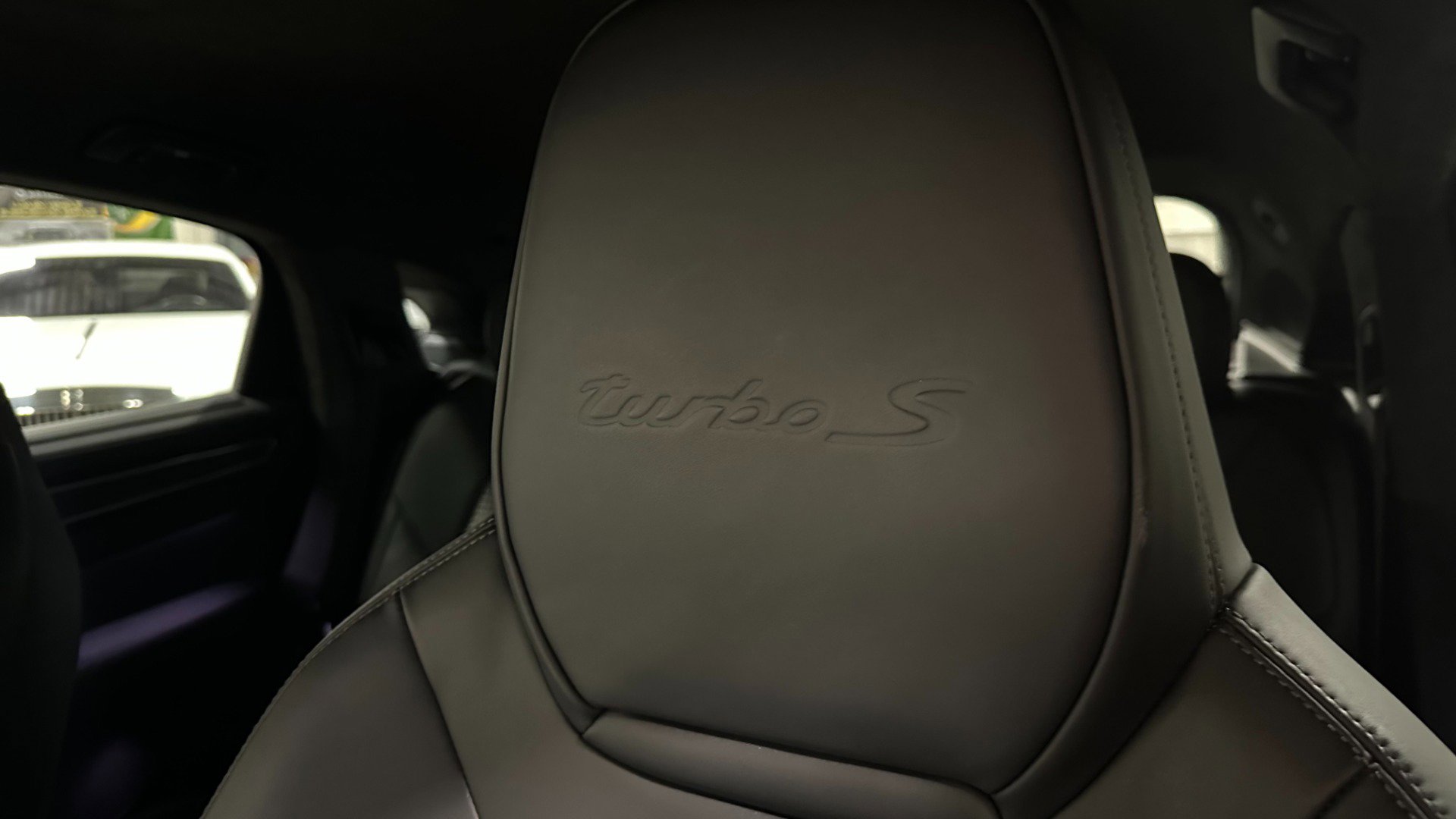 Used 2021 Porsche Cayenne Turbo S image 17