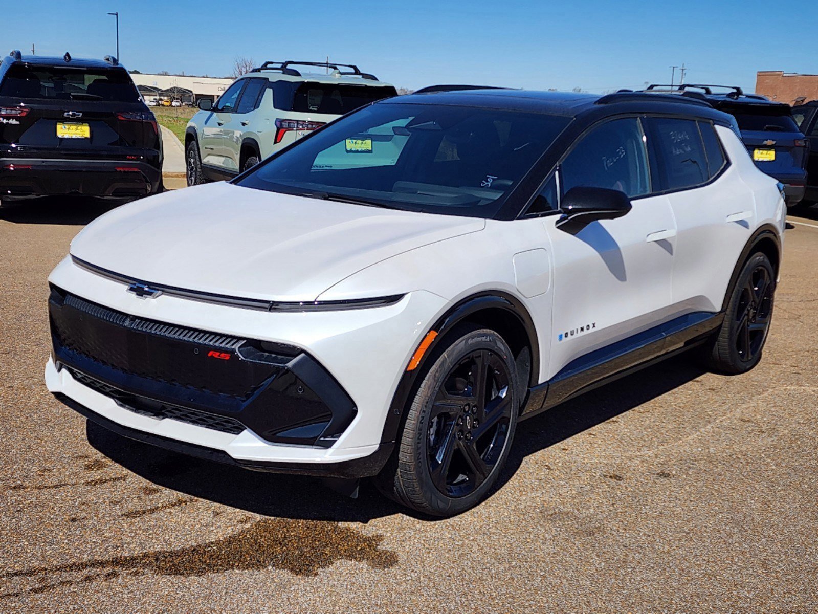 New 2025 Chevrolet Equinox EV RS image 7