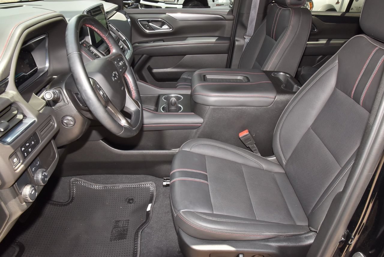 Used 2024 Chevrolet Tahoe RST w/ Luxury Package RWD image 13