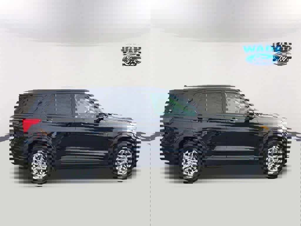 Certified 2024 Ford Explorer 2WD image 4