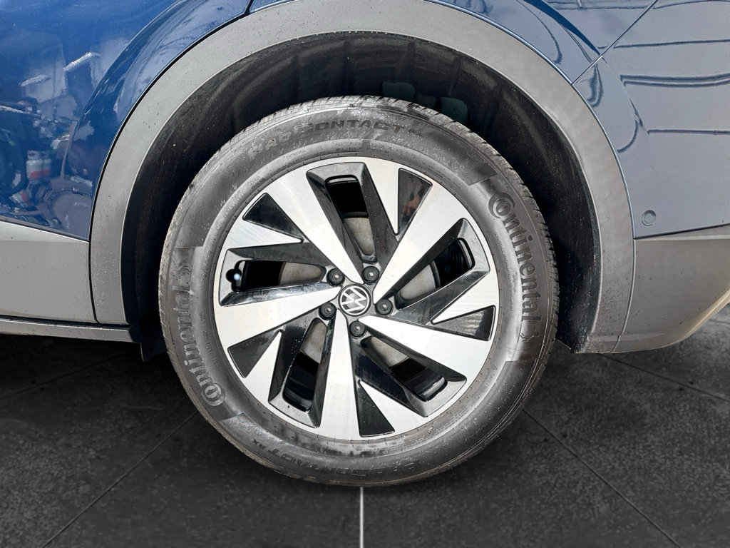 Used 2023 Volkswagen ID.4 Pro AWD/4WD image 30
