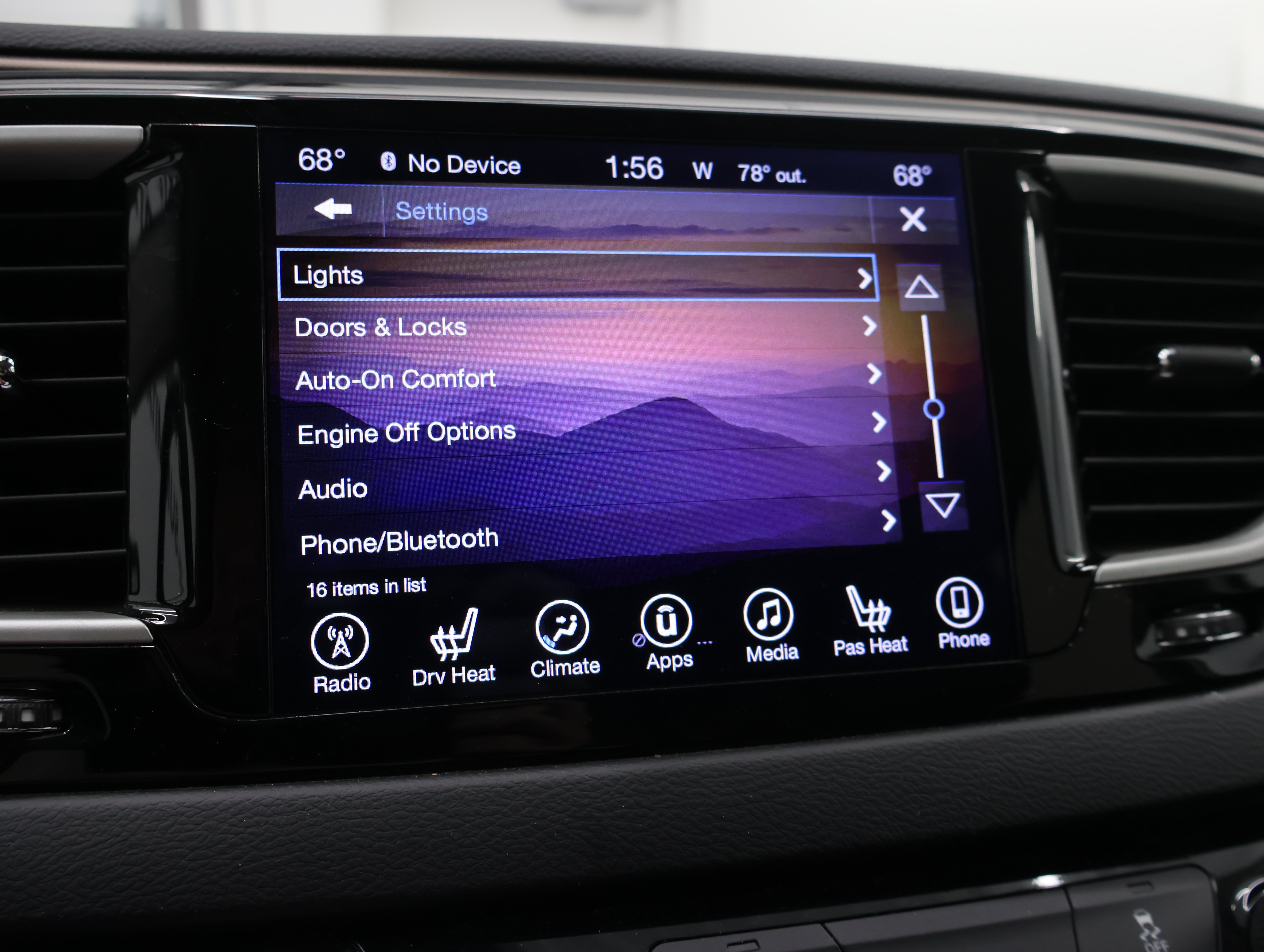 Used 2017 Chrysler Pacifica Touring-L FWD image 57