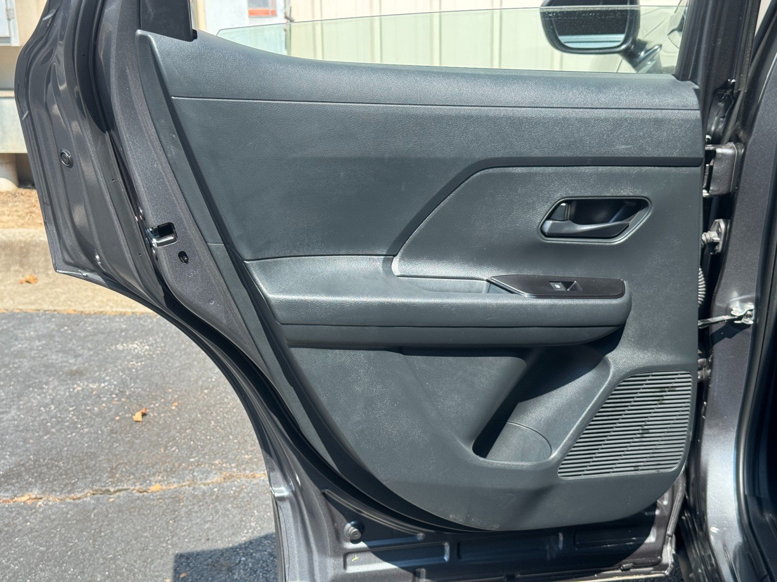 Used 2025 Nissan Kicks S FWD image 33