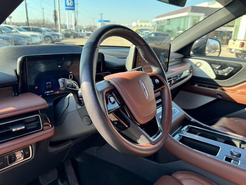 Certified 2025 Lincoln Aviator Reserve w/ Equipment Group 201A image 15