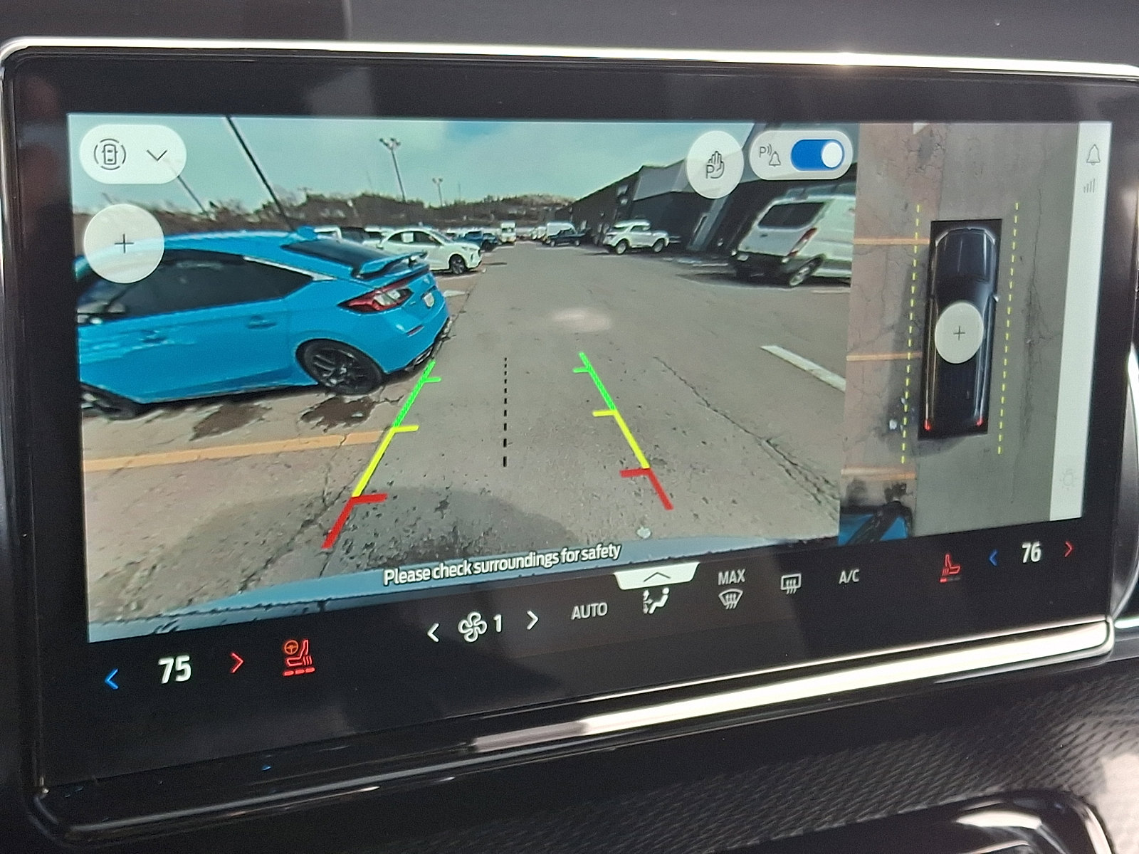 Used 2025 Ford Expedition Platinum w/ Stealth Appearance Package image 18