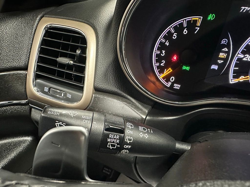 Used 2015 Jeep Grand Cherokee Limited AWD/4WD image 22