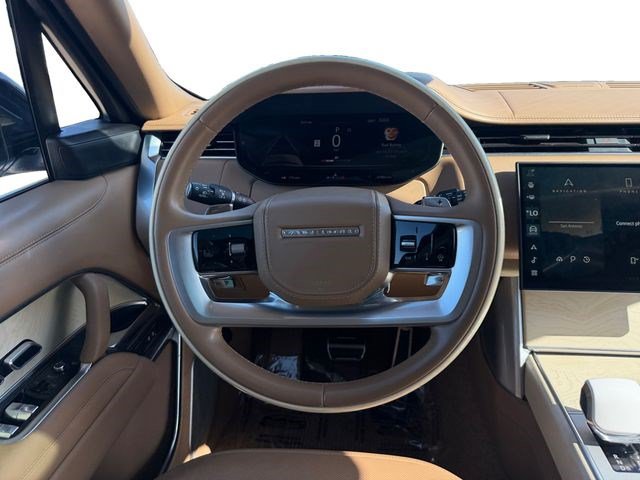 Certified 2024 Land Rover Range Rover SV AWD/4WD image 13