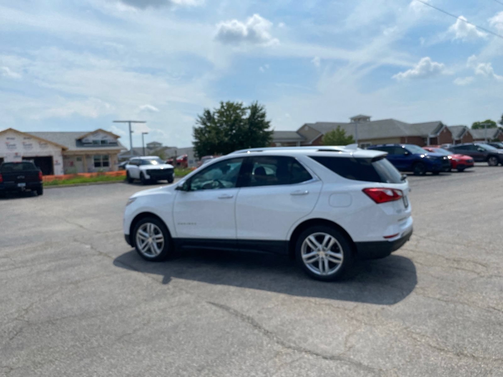 Used 2020 Chevrolet Equinox Premier AWD/4WD image 21