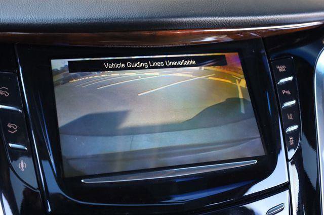 Used 2015 Cadillac Escalade Luxury AWD/4WD image 38