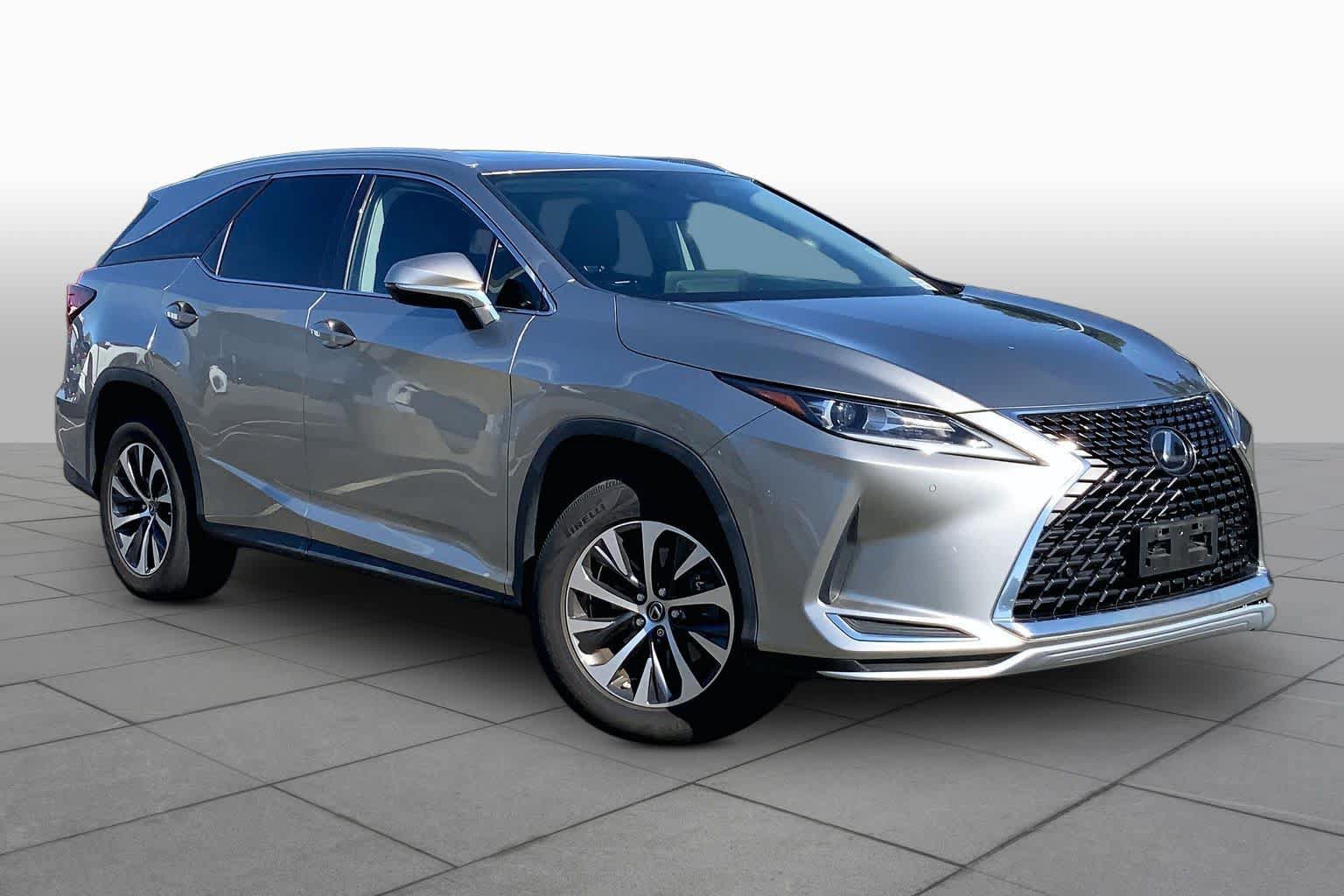 Used 2020 Lexus RX 350L Premium w/ Premium Package AWD/4WD image 2