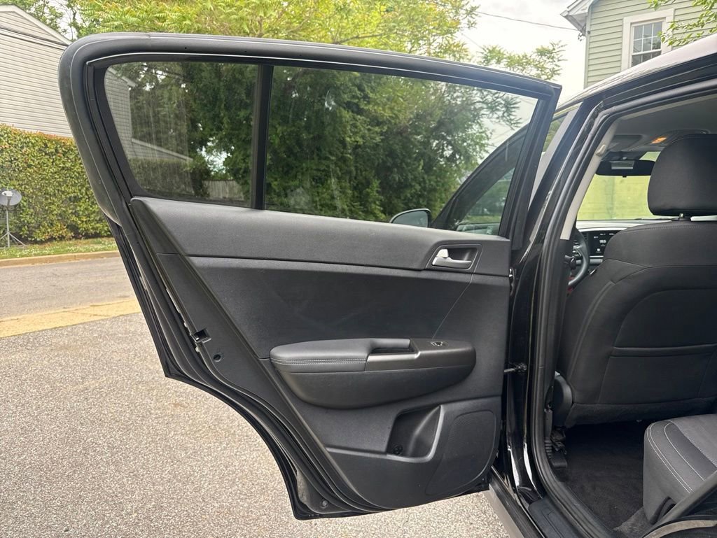Used 2022 Kia Sportage LX AWD/4WD image 23