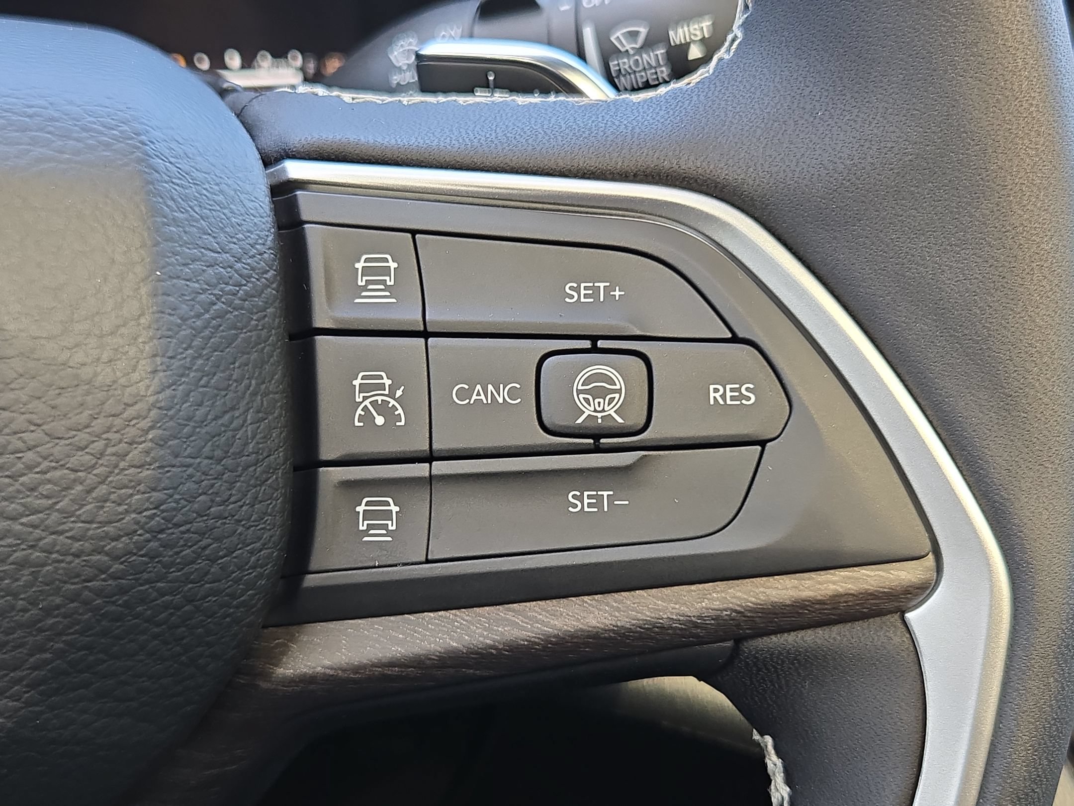 Used 2026 Jeep Grand Cherokee Limited AWD/4WD image 28
