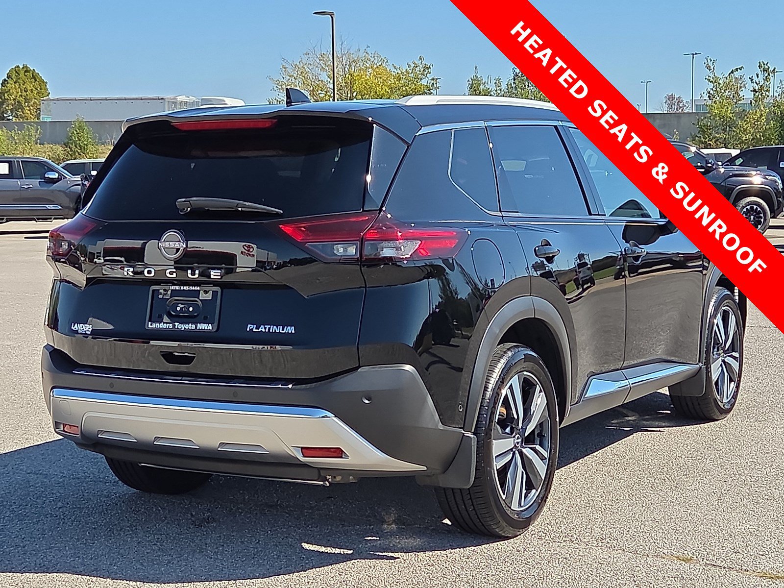 Used 2023 Nissan Rogue Platinum w/ Platinum Premium Package FWD image 5