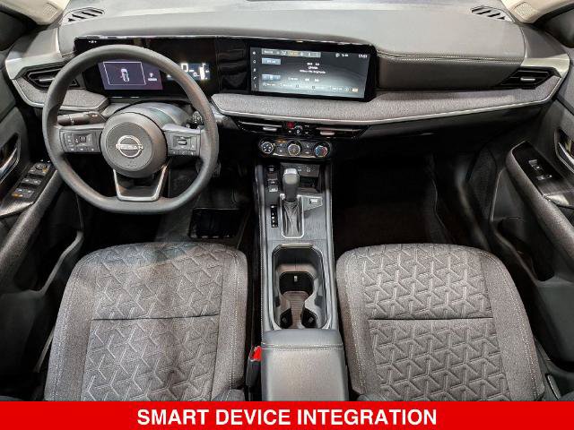 Certified 2025 Nissan Kicks SV w/ SV Premium Package AWD/4WD image 28