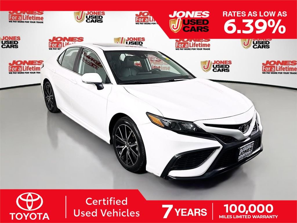 Used 2021 Toyota Camry SE w/ Cold Weather Package