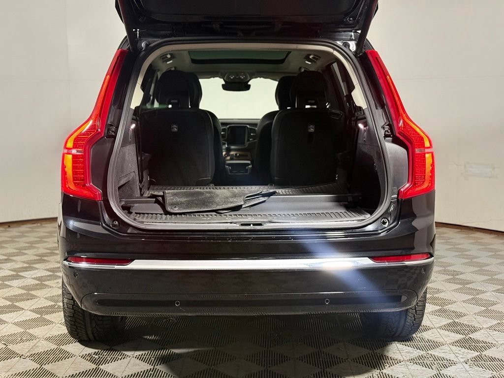 Used 2024 Volvo XC90 T8 Plus AWD/4WD image 6