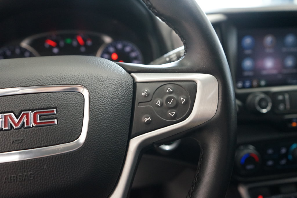 Used 2023 GMC Terrain SLT FWD image 31