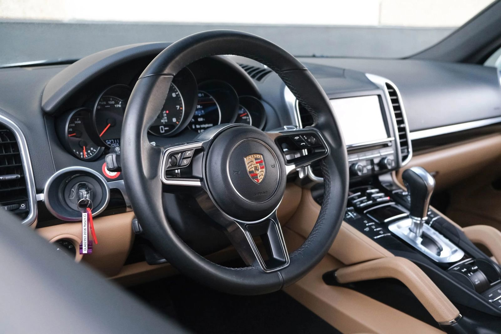 Used 2016 Porsche Cayenne Sport Utility 4D image 24