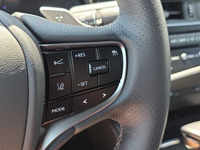 Certified 2025 Lexus ES 350 F Sport FWD image 17